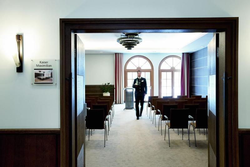 Hotel A-ROSA Kitzbühel Exterior foto The interior of the German Federal Police Academy