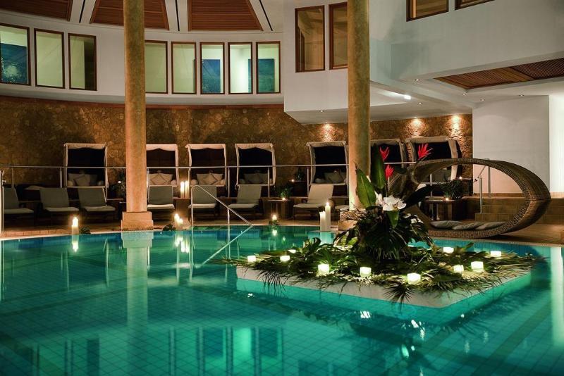 Hotel A-ROSA Kitzbühel Exterior foto The spa at the Hotel