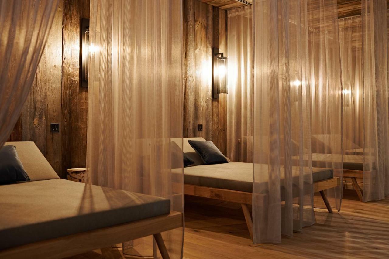 Hotel A-ROSA Kitzbühel Exterior foto The spa at The Lodge at Bluefin Bay